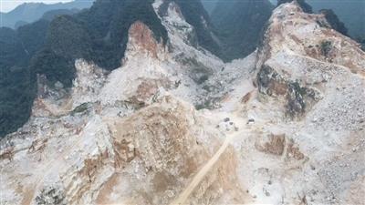 Khai thác "vàng trắng" ở  thủ phủ Nghệ An: Người dân chịu nhiều hệ luỵ đau lòng