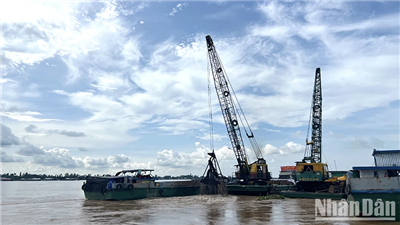 Khởi công dự án khai thác cát phục vụ cao tốc Cao Lãnh - An Hữu