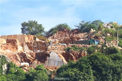 Lo ngại việc cấp phép mỏ khoáng sản 'rộng cửa' xin - cho