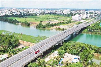 Long An được chuyển 232 héc-ta đất trồng lúa để làm hạ tầng đô thị