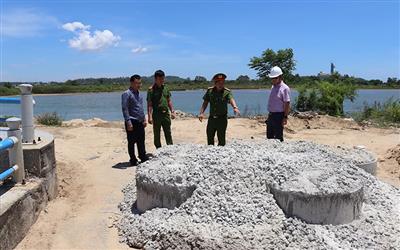 Ngăn chặn nạn khai thác cát trái phép ở Quảng Ngãi