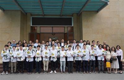 Ngôi trường đặc biệt với hơn 300 tấm huy chương Olympic khu vực và thế giới