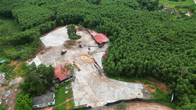 Nhà xưởng xây dựng trái phép trên đất lâm nghiệp ở Bắc Giang
