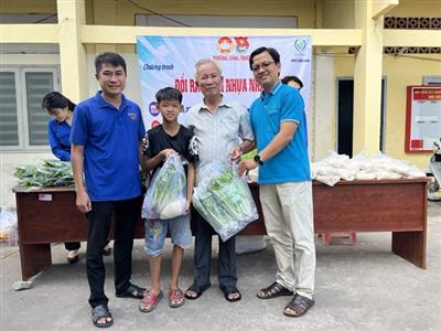 Nỗ lực chuyển hóa 'điểm đen' ô nhiễm rác thải