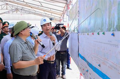 Phấn đấu thông xe 3 dự án cao tốc Bắc-Nam vào dịp 30/4/2025