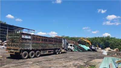 Phát hiện bãi chôn lấp chất thải trái phép lớn chưa từng có sát sông Bé