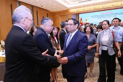 Phát huy vai trò tiên phong của đối ngoại trong thu hút nguồn lực bên ngoài nhằm thực hiện các đột phá chiến lược