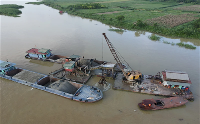 Phú Thọ thu hơn 800 tỷ đồng từ đấu giá hơn 30 mỏ cát, sỏi