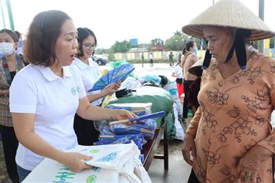 Quảng Ngãi: Tấm lưới xanh lan toả thông điệp chung tay bảo vệ môi trường biển