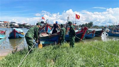Quảng Trị: Cấm biển, huy động hơn 1.000 cán bộ chiến sĩ ứng phó bão số 5
