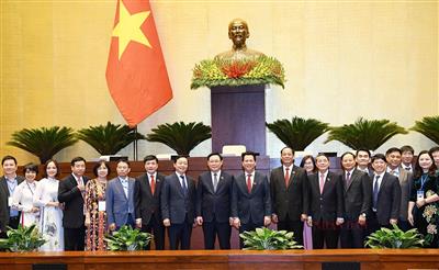 Quốc hội thông qua Luật Đất đai (sửa đổi) với tỷ lệ tán thành cao