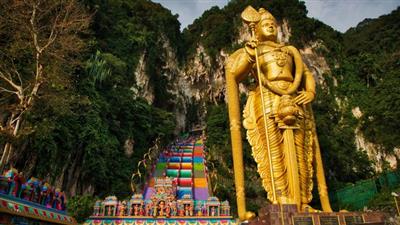 Sắp lắp thang máy trong hang động nổi tiếng ở Malaysia