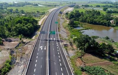 Sớm nâng cấp các tuyến đường bộ cao tốc đã được đầu tư, khai thác