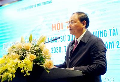 Sử dụng bền vững tài nguyên vùng bờ và không gian biển Việt Nam