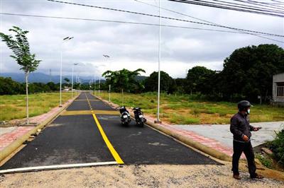 Tăng cường công tác quản lý đất đai, trật tự xây dựng