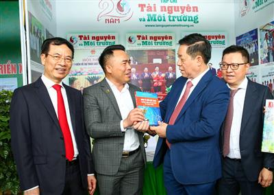 Tăng cường vai trò của báo chí trong công tác bảo vệ nền tảng tư tưởng của Đảng