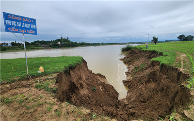 Thanh Hóa: Bờ sông Mã sạt lở nghiêm trọng