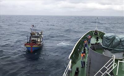 Thời tiết ngày 4/3: Gió mạnh, sóng lớn trên biển