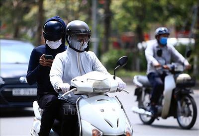 Thời tiết ngày 5/4: Cả nước nắng nóng, Tây Nguyên và Nam Bộ nguy cơ mưa đá, gió giật mạnh