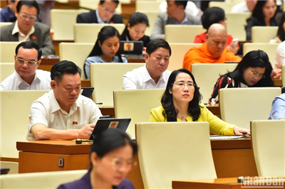 Thông cáo báo chí số 9 Kỳ họp thứ 8, Quốc hội khóa XV