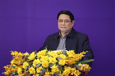 Thủ tướng động viên, giao nhiệm vụ để EVN đủ điện phục vụ người dân, doanh nghiệp