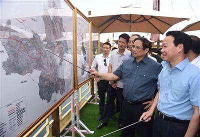 Thủ tướng Phạm Minh Chính kiểm tra một số dự án, công trình hạ tầng của Yên Bái