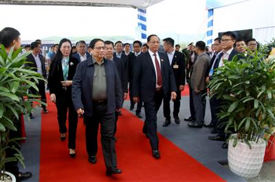 Thủ tướng Phạm Minh Chính phát lệnh khởi công đồng loạt 12 Dự án cao tốc Bắc - Nam