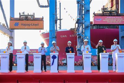 Thủ tướng phát lệnh làm hàng đầu xuân tại cảng quốc tế Tân Cảng - Cái Mép