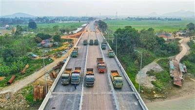 Thủ tướng yêu cầu đẩy nhanh nâng cấp các tuyến cao tốc đầu tư phân kỳ