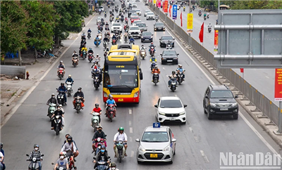 Thúc đẩy nhiều giải pháp phát triển giao thông đường bộ xanh