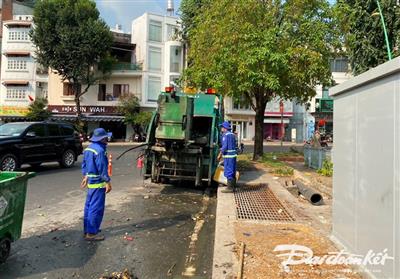 TPHCM: Ngăn xả rác, không để phát sinh điểm ô nhiễm mới trên kênh rạch