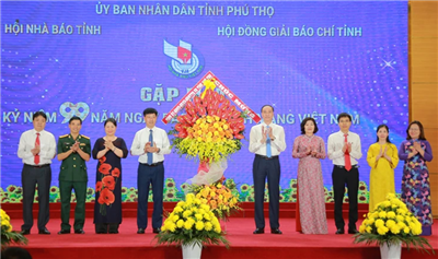 Trao giải cho 56 tác phẩm báo chí tiêu biểu tỉnh Phú Thọ