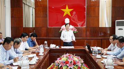 Triều cường dự báo đạt đỉnh, Cần Thơ họp khẩn tìm cách ứng phó