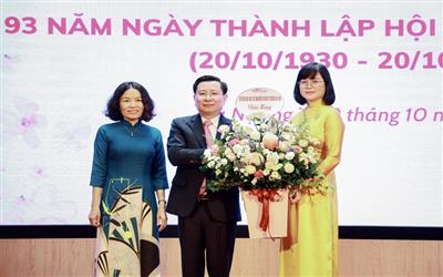 Trường Đại học Tài nguyên và Môi trường Hà Nội với sự kiện "Định hình phong cách cá nhân cho phụ nữ thời đại 4.0"