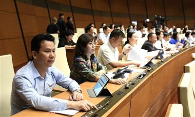 Tuần làm việc cuối cùng của Kỳ họp thứ 6: Quốc hội biểu quyết thông qua 5 dự án luật