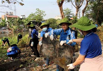 Tuổi trẻ Thành phố Hồ Chí Minh ra quân Ngày Chủ nhật xanh