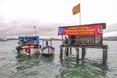 Vạn Ninh: Chung tay bảo vệ Rạn Trào