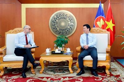 Việt Nam - Canada: Nâng tầm hợp tác trong lĩnh vực tài nguyên và môi trường