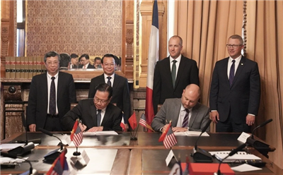 Việt Nam - Iowa ký loạt thỏa thuận trị giá 800 triệu USD về hợp tác nông nghiệp