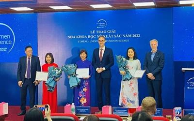 Vinh danh 3 nhà khoa học nữ xuất sắc năm 2022
