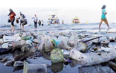 WWF và Plastic Free Foundation kêu gọi chính phủ các nước cùng nhau xây dựng một hiệp ước về quản lý nhựa