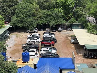 “Đất vàng” gần Hồ Gươm bỏ hoang nhiều năm liền