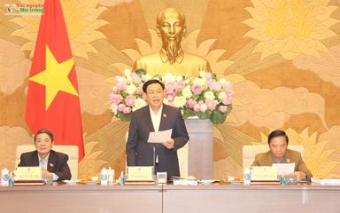 Chủ tịch Quốc hội Vương Đình Huệ chủ trì buổi làm việc về tiến độ triển khai dự án Luật Đất đai sửa đổi