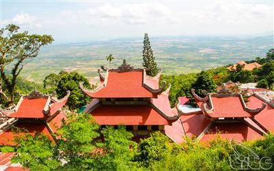 Khám phá vẻ đẹp thiên nhiên khu du lịch núi Tà Cú