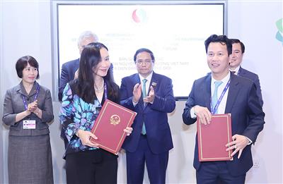 Phóng sự ảnh Bộ trưởng Bộ Tài nguyên và Môi trường Đặng Quốc Khánh tại hội nghị COP28