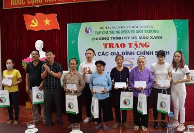 Tạp chí Tài nguyên và Môi trường tri ân gia đình chính sách tại Hà Giang
