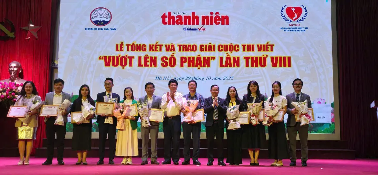 Chào năm mới 2026: Tạp chí Thanh niên cùng tuổi trẻ Việt Nam tự hào, vững tin theo Đảng
- Ảnh 11.