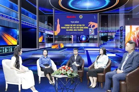 Chào năm mới 2026: Tạp chí Thanh niên cùng tuổi trẻ Việt Nam tự hào, vững tin theo Đảng
- Ảnh 21.