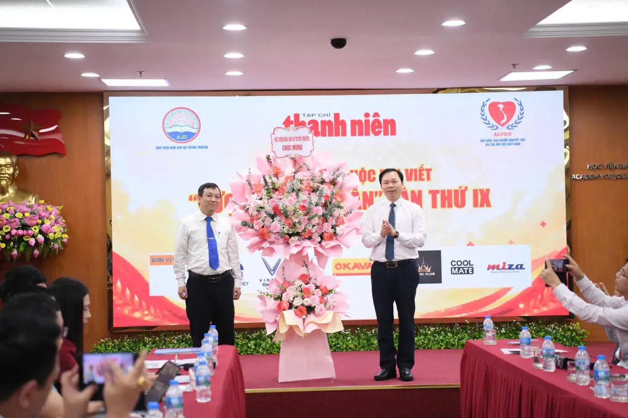 Phát động Cuộc thi viết “Vượt lên số phận” lần thứ IX- Ảnh 2. Phát động Cuộc thi viết “Vượt lên số phận” lần thứ IX- Ảnh 2.