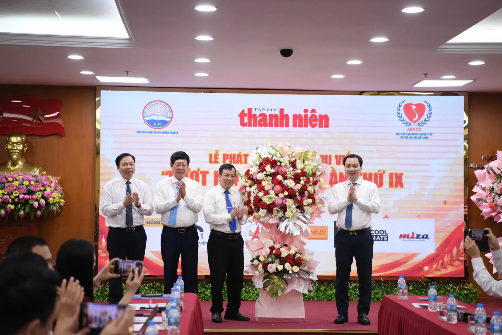 Phát động Cuộc thi viết “Vượt lên số phận” lần thứ IX- Ảnh 1. Phát động Cuộc thi viết “Vượt lên số phận” lần thứ IX- Ảnh 1.